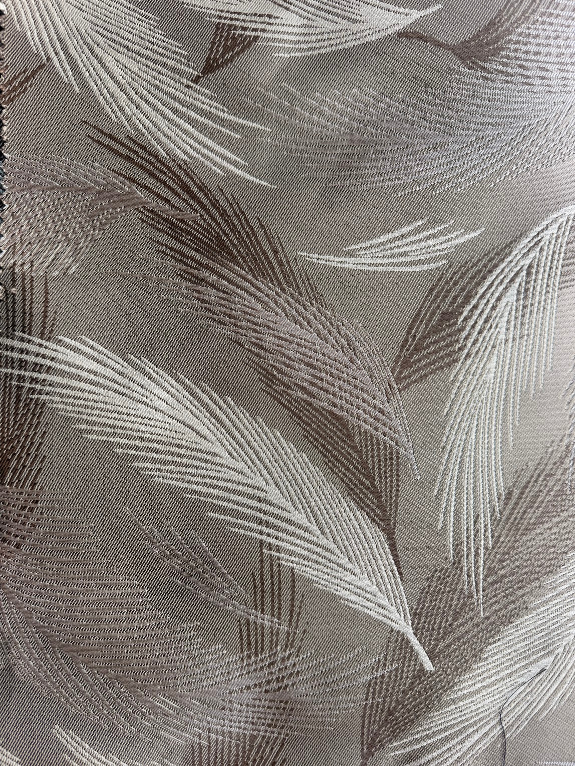 Дамаска 0212 7 – елегантна шарка на пера